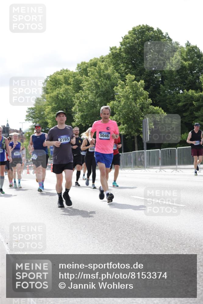 29.06.2025 - hella hamburg halbmarathon Jannik Wohlers http://msf.ph/oto/8153374 29.06.2025 10:15:41 Lombardsbrücke 1156, 1308, 1651, 2071, 2076, 2165, 2436, 2803, 2835, 3167, 4637, 4828, 5046, 5423, 7897, 8169, 8274, 8554, 8746, 8885, 9601, 9675, 9784, 9802, 9881, 10107, 10292, 10844, 10990, 11113, 11303, 11478, 11774, 11783, 11818, 12427, 12628, 14543, 15571, 15724, 15889, 16020, 16348, 16921, 17692, 18641, 18735, 19030 meine-sportfotos.de