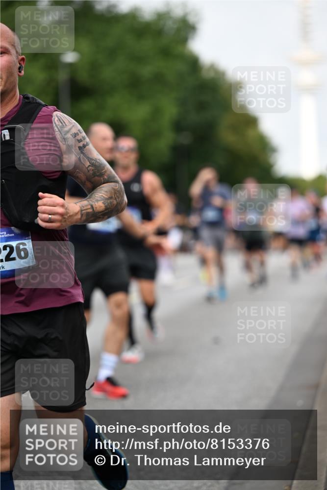 29.06.2025 - hella hamburg halbmarathon Dr. Thomas Lammeyer http://msf.ph/oto/8153376 29.06.2025 10:07:39 Kennedybrücke 1114, 1482, 1885, 2594, 2759, 2782, 3001, 3572, 4307, 4511, 4587, 5384, 5396, 5464, 5613, 6217, 6391, 6453, 7006, 7210, 7211, 7277, 7278, 7279, 7290, 7306, 7935, 8614, 9453, 9554, 10824, 11402 meine-sportfotos.de