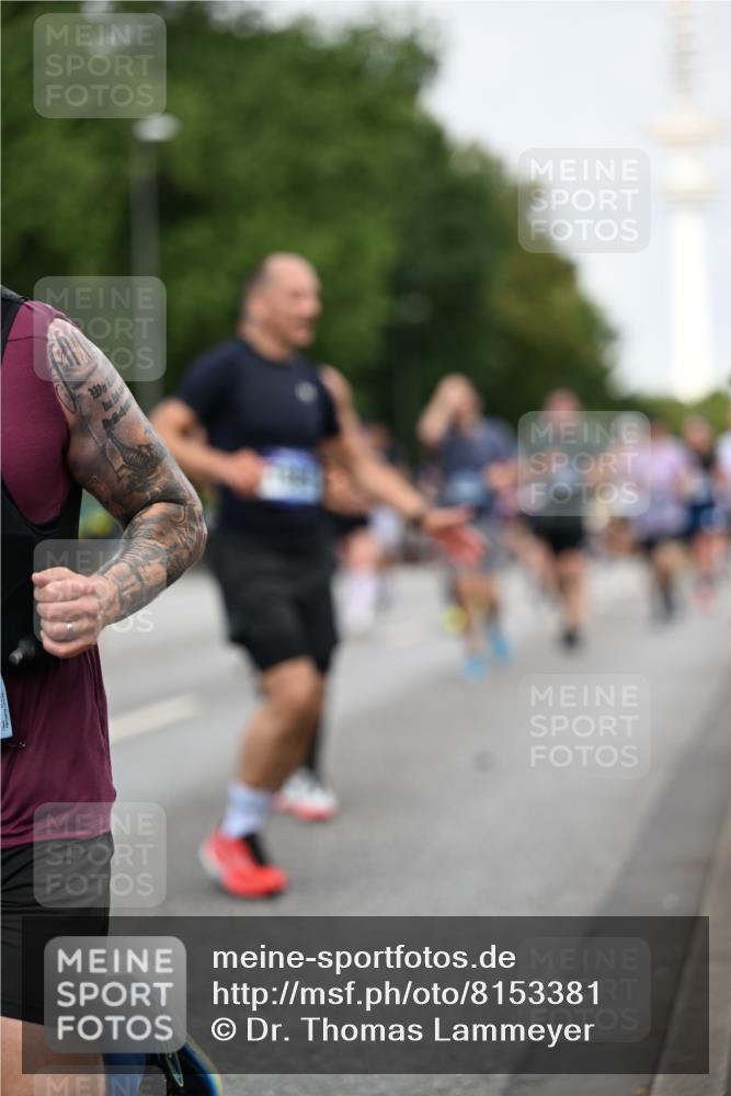 29.06.2025 - hella hamburg halbmarathon Dr. Thomas Lammeyer http://msf.ph/oto/8153381 29.06.2025 10:07:39 Kennedybrücke 1114, 1482, 1885, 2594, 2759, 2782, 3001, 3572, 4307, 4511, 4587, 5384, 5396, 5464, 5613, 6217, 6391, 6453, 7006, 7210, 7211, 7277, 7278, 7279, 7290, 7306, 7935, 8614, 9453, 9554, 10824, 11402 meine-sportfotos.de