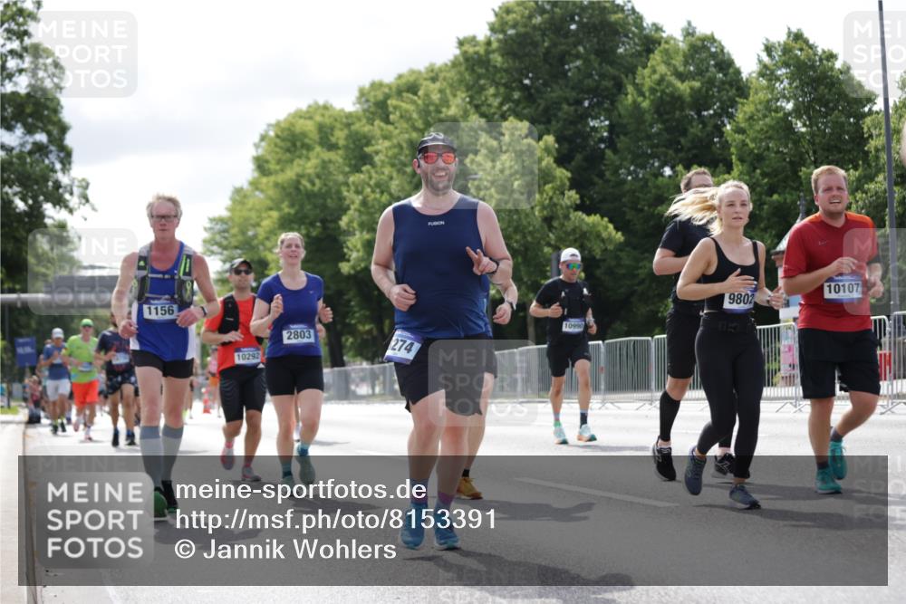 29.06.2025 - hella hamburg halbmarathon Jannik Wohlers http://msf.ph/oto/8153391 29.06.2025 10:15:44 Lombardsbrücke 1156, 1308, 1651, 2071, 2076, 2165, 2436, 2803, 2835, 3134, 4637, 4828, 5046, 5423, 7897, 8169, 8274, 8554, 9601, 9784, 9802, 9881, 10107, 10183, 10292, 10844, 10990, 11113, 11303, 11478, 11818, 12628, 14543, 15332, 15487, 15571, 15724, 15889, 16921, 17592, 17692, 18641, 18735, 19030 meine-sportfotos.de