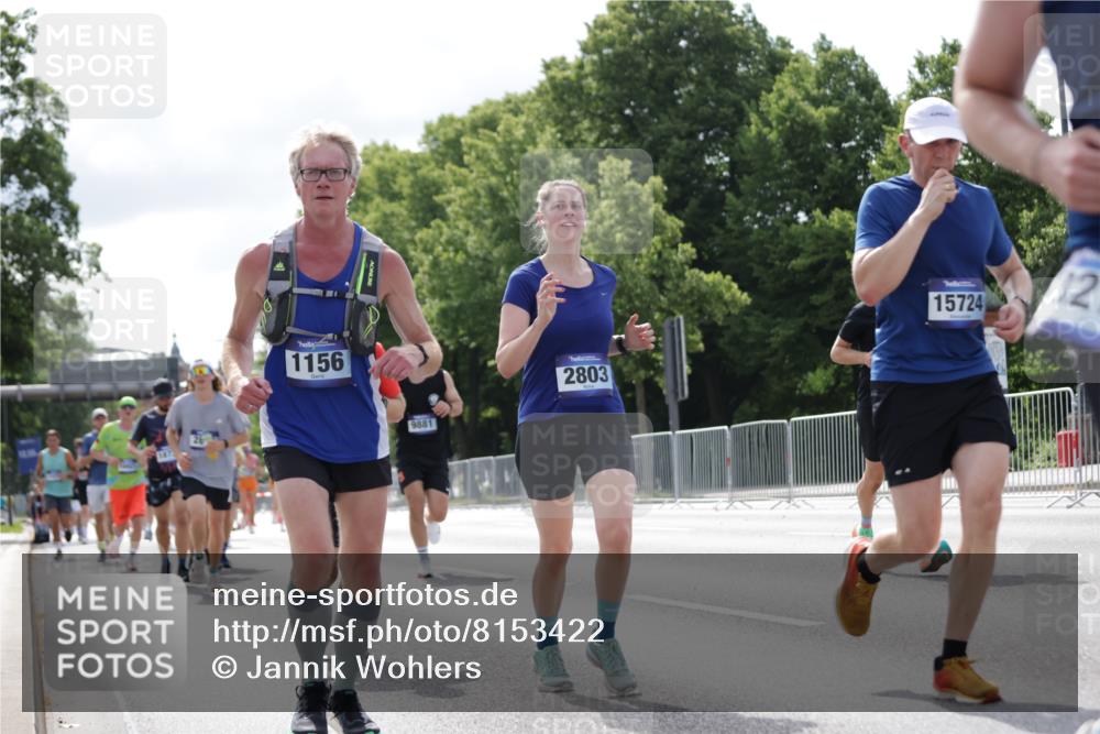 29.06.2025 - hella hamburg halbmarathon Jannik Wohlers http://msf.ph/oto/8153422 29.06.2025 10:15:45 Lombardsbrücke 1156, 1308, 1651, 2071, 2076, 2165, 2436, 2803, 2835, 3134, 3648, 4637, 4828, 5046, 5423, 7897, 8169, 8274, 8554, 9601, 9784, 9802, 9881, 10107, 10183, 10292, 10844, 10990, 11113, 11818, 12572, 12628, 13215, 14543, 15332, 15487, 15571, 15724, 15889, 16921, 17592, 17692, 18735, 19030 meine-sportfotos.de