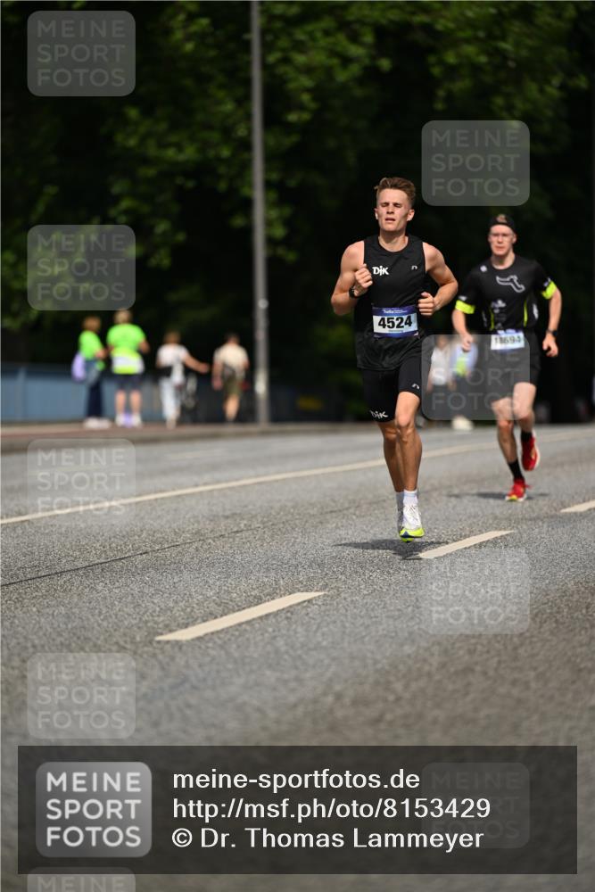 29.06.2025 - hella hamburg halbmarathon Dr. Thomas Lammeyer http://msf.ph/oto/8153429 29.06.2025 09:42:15 Kennedybrücke 4524 meine-sportfotos.de