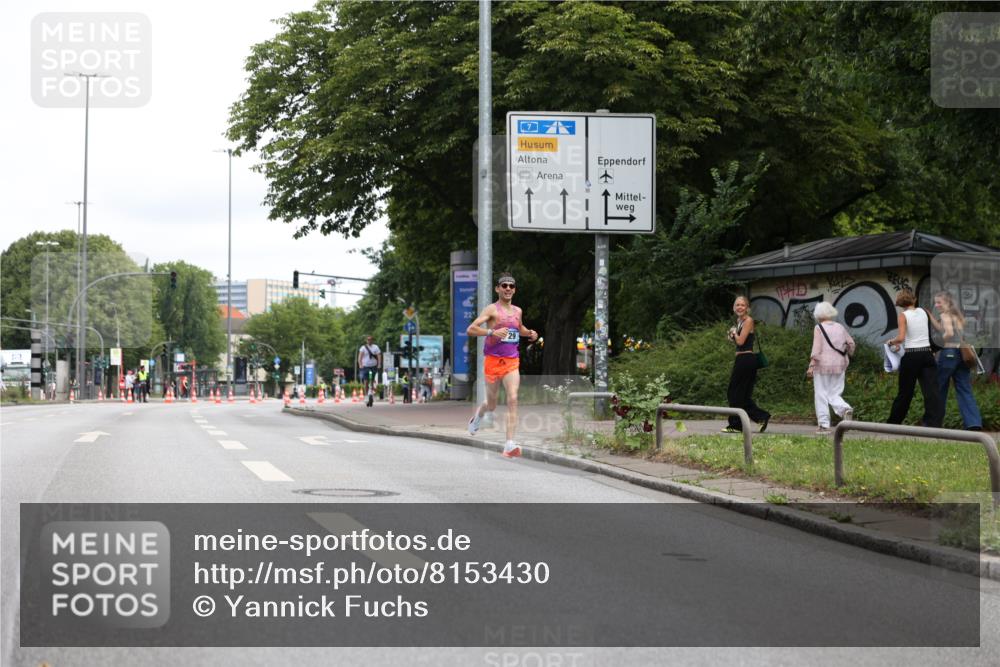 29.06.2025 - hella hamburg halbmarathon Yannick Fuchs http://msf.ph/oto/8153430 29.06.2025 10:05:15 20KM 29 meine-sportfotos.de