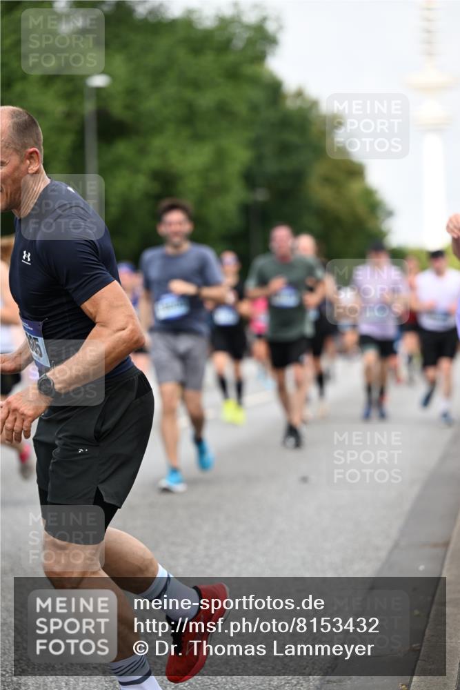 29.06.2025 - hella hamburg halbmarathon Dr. Thomas Lammeyer http://msf.ph/oto/8153432 29.06.2025 10:07:42 Kennedybrücke 1114, 1885, 2594, 2683, 2759, 2782, 3001, 3572, 4307, 4511, 4587, 5384, 5396, 5464, 5613, 6217, 6391, 6453, 7006, 7210, 7211, 7277, 7278, 7279, 7290, 7306, 7935, 8469, 8614, 9453, 9554, 10389, 10824, 11402 meine-sportfotos.de