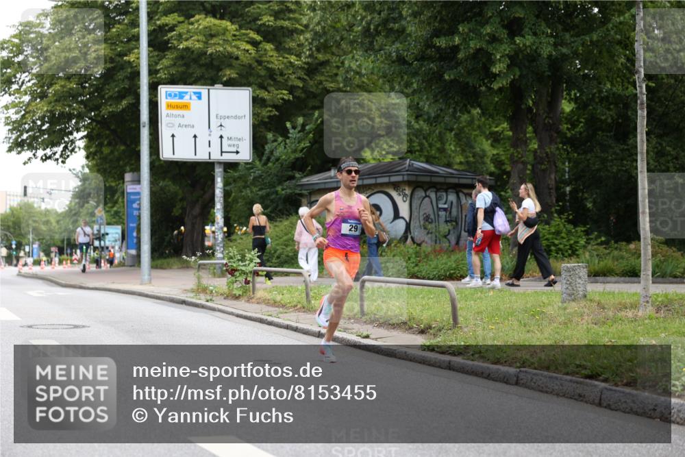 29.06.2025 - hella hamburg halbmarathon Yannick Fuchs http://msf.ph/oto/8153455 29.06.2025 10:05:16 20KM 29 meine-sportfotos.de