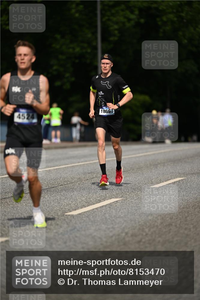 29.06.2025 - hella hamburg halbmarathon Dr. Thomas Lammeyer http://msf.ph/oto/8153470 29.06.2025 09:42:17 Kennedybrücke 4524 meine-sportfotos.de