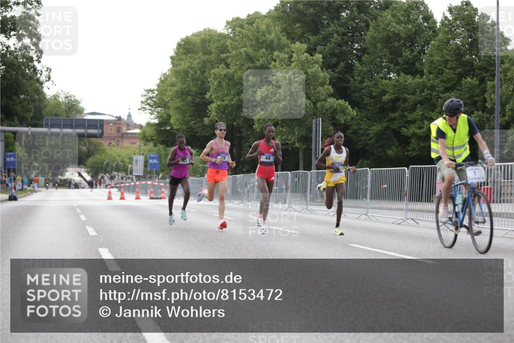 29.06.2025 - hella hamburg halbmarathon Jannik Wohlers http://msf.ph/oto/8153472 29.06.2025 09:34:38 Lombardsbrücke 29, 43, 46, 48 meine-sportfotos.de