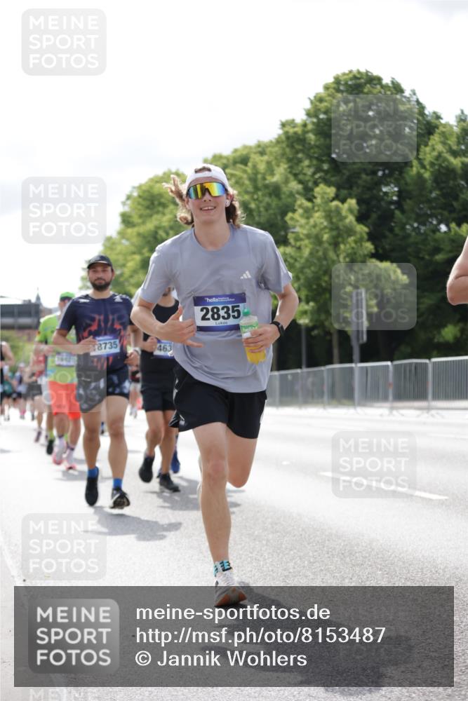 29.06.2025 - hella hamburg halbmarathon Jannik Wohlers http://msf.ph/oto/8153487 29.06.2025 10:15:48 Lombardsbrücke 1156, 1308, 1651, 2071, 2165, 2436, 2803, 2835, 3134, 3648, 4583, 4637, 4828, 5046, 5294, 8169, 8274, 9601, 9784, 9802, 9881, 10107, 10183, 10292, 10844, 10990, 11344, 11345, 12572, 13215, 13610, 14543, 15332, 15388, 15487, 15571, 15724, 15889, 16921, 17592, 17692, 18735, 19030 meine-sportfotos.de