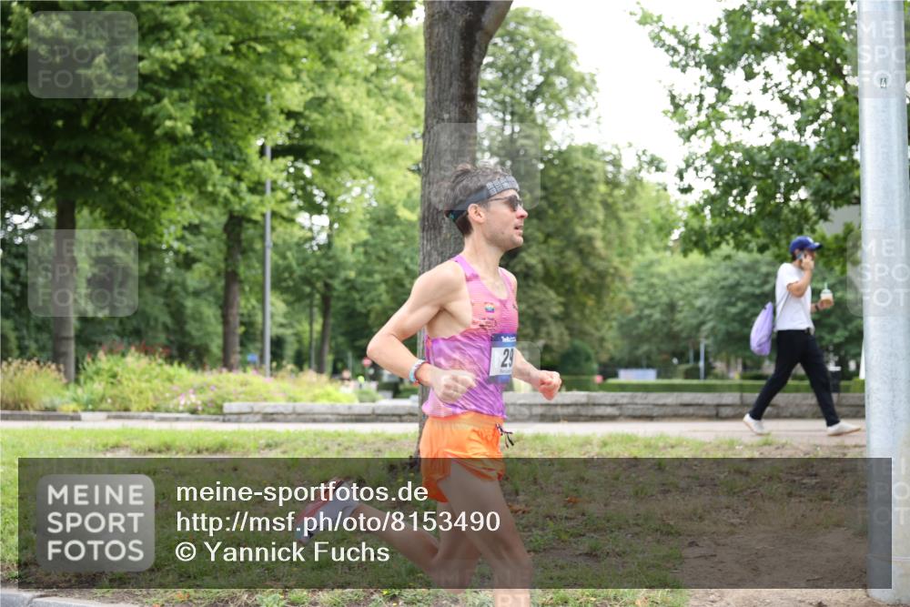 29.06.2025 - hella hamburg halbmarathon Yannick Fuchs http://msf.ph/oto/8153490 29.06.2025 10:05:17 20KM 29 meine-sportfotos.de