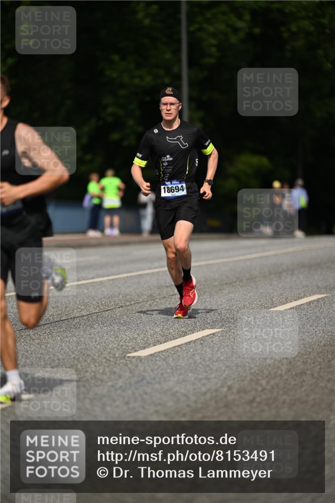 29.06.2025 - hella hamburg halbmarathon Dr. Thomas Lammeyer http://msf.ph/oto/8153491 29.06.2025 09:42:17 Kennedybrücke 4524 meine-sportfotos.de
