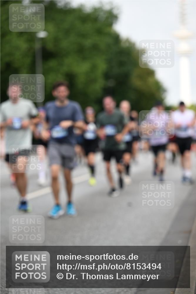 29.06.2025 - hella hamburg halbmarathon Dr. Thomas Lammeyer http://msf.ph/oto/8153494 29.06.2025 10:07:42 Kennedybrücke 1114, 1885, 2594, 2683, 2759, 2782, 3001, 3572, 4307, 4511, 4587, 5384, 5396, 5464, 5613, 6217, 6391, 6453, 7006, 7210, 7211, 7277, 7278, 7279, 7290, 7306, 7935, 8469, 8614, 9453, 9554, 10389, 10824, 11402 meine-sportfotos.de