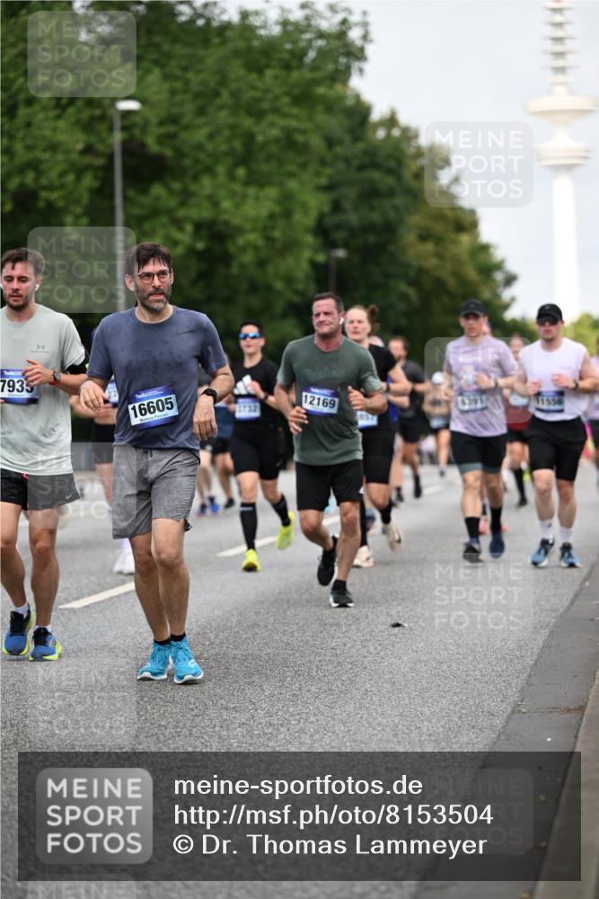 29.06.2025 - hella hamburg halbmarathon Dr. Thomas Lammeyer http://msf.ph/oto/8153504 29.06.2025 10:07:42 Kennedybrücke 1114, 1885, 2594, 2683, 2759, 2782, 3001, 3572, 4307, 4511, 4587, 5384, 5396, 5464, 5613, 6217, 6391, 6453, 7006, 7210, 7211, 7277, 7278, 7279, 7290, 7306, 7935, 8469, 8614, 9453, 9554, 10389, 10824, 11402 meine-sportfotos.de