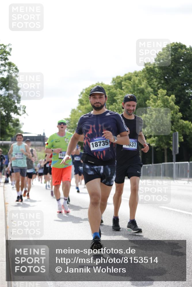 29.06.2025 - hella hamburg halbmarathon Jannik Wohlers http://msf.ph/oto/8153514 29.06.2025 10:15:50 Lombardsbrücke 1212, 1308, 1599, 2071, 2165, 2436, 2803, 2835, 3134, 3648, 4583, 4637, 4828, 5046, 5294, 7753, 8169, 8274, 8597, 8645, 9601, 9628, 9802, 9881, 10107, 10139, 10141, 10183, 10292, 10844, 10990, 11344, 11345, 12572, 13215, 13610, 15332, 15388, 15487, 15571, 15724, 16921, 17592, 17692, 17806, 18735, 19030 meine-sportfotos.de