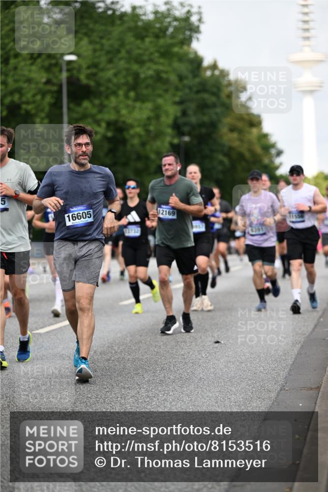 29.06.2025 - hella hamburg halbmarathon Dr. Thomas Lammeyer http://msf.ph/oto/8153516 29.06.2025 10:07:43 Kennedybrücke 1114, 1885, 2594, 2683, 2759, 3001, 4307, 4511, 4587, 5384, 5396, 5464, 5613, 6217, 6391, 6453, 7006, 7277, 7278, 7279, 7306, 7935, 8469, 8614, 9453, 9554, 10389, 10824, 11402 meine-sportfotos.de
