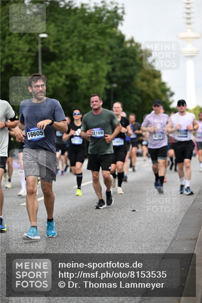 29.06.2025 - hella hamburg halbmarathon Dr. Thomas Lammeyer http://msf.ph/oto/8153535 29.06.2025 10:07:43 Kennedybrücke 1114, 1885, 2594, 2683, 2759, 3001, 4307, 4511, 4587, 5384, 5396, 5464, 5613, 6217, 6391, 6453, 7006, 7277, 7278, 7279, 7306, 7935, 8469, 8614, 9453, 9554, 10389, 10824, 11402 meine-sportfotos.de