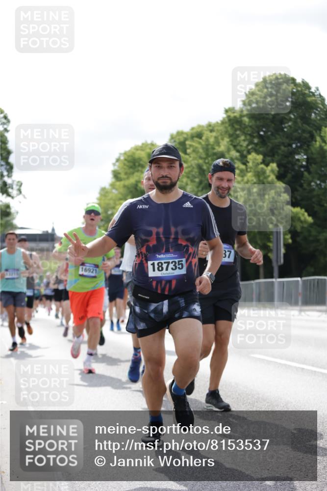 29.06.2025 - hella hamburg halbmarathon Jannik Wohlers http://msf.ph/oto/8153537 29.06.2025 10:15:50 Lombardsbrücke 1212, 1308, 1599, 2071, 2165, 2436, 2803, 2835, 3134, 3648, 4583, 4637, 4828, 5046, 5294, 7753, 8169, 8274, 8597, 8645, 9601, 9628, 9802, 9881, 10107, 10139, 10141, 10183, 10292, 10844, 10990, 11344, 11345, 12572, 13215, 13610, 15332, 15388, 15487, 15571, 15724, 16921, 17592, 17692, 17806, 18735, 19030 meine-sportfotos.de