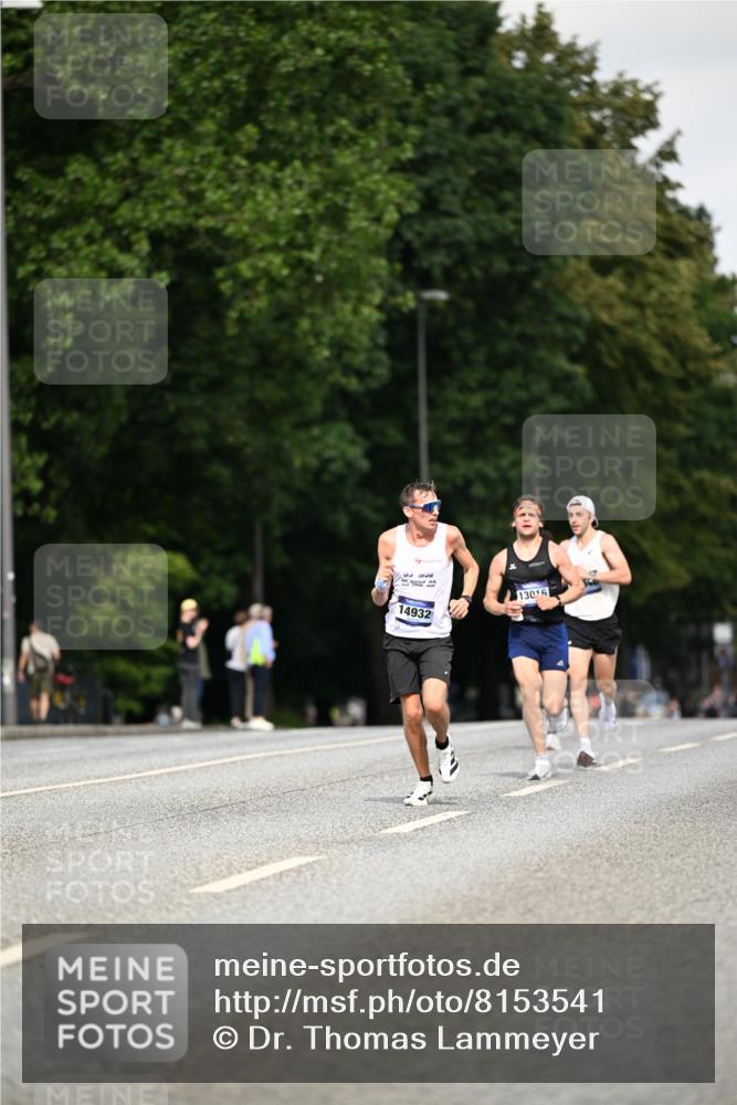 29.06.2025 - hella hamburg halbmarathon Dr. Thomas Lammeyer http://msf.ph/oto/8153541 29.06.2025 09:42:20 Kennedybrücke 4524, 6699, 11342 meine-sportfotos.de