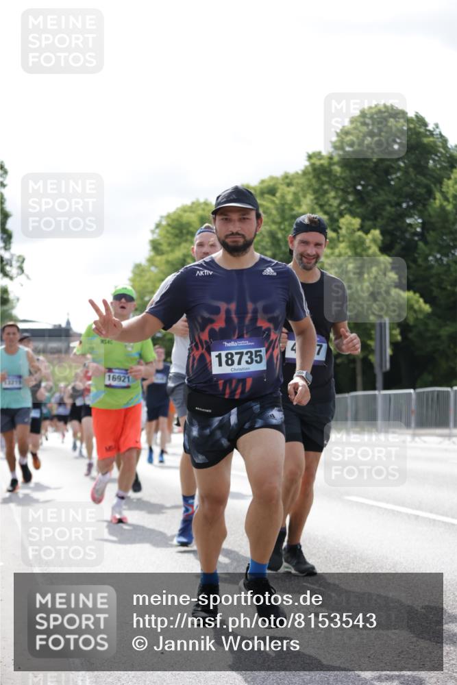 29.06.2025 - hella hamburg halbmarathon Jannik Wohlers http://msf.ph/oto/8153543 29.06.2025 10:15:50 Lombardsbrücke 1212, 1308, 1599, 2071, 2165, 2436, 2803, 2835, 3134, 3648, 4583, 4637, 4828, 5046, 5294, 7753, 8169, 8274, 8597, 8645, 9601, 9628, 9802, 9881, 10107, 10139, 10141, 10183, 10292, 10844, 10990, 11344, 11345, 12572, 13215, 13610, 15332, 15388, 15487, 15571, 15724, 16921, 17592, 17692, 17806, 18735, 19030 meine-sportfotos.de
