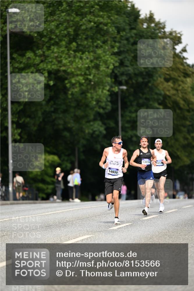 29.06.2025 - hella hamburg halbmarathon Dr. Thomas Lammeyer http://msf.ph/oto/8153566 29.06.2025 09:42:20 Kennedybrücke 4524, 6699, 11342 meine-sportfotos.de