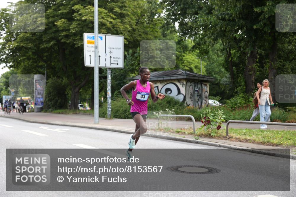 29.06.2025 - hella hamburg halbmarathon Yannick Fuchs http://msf.ph/oto/8153567 29.06.2025 10:06:37 20KM 43 meine-sportfotos.de