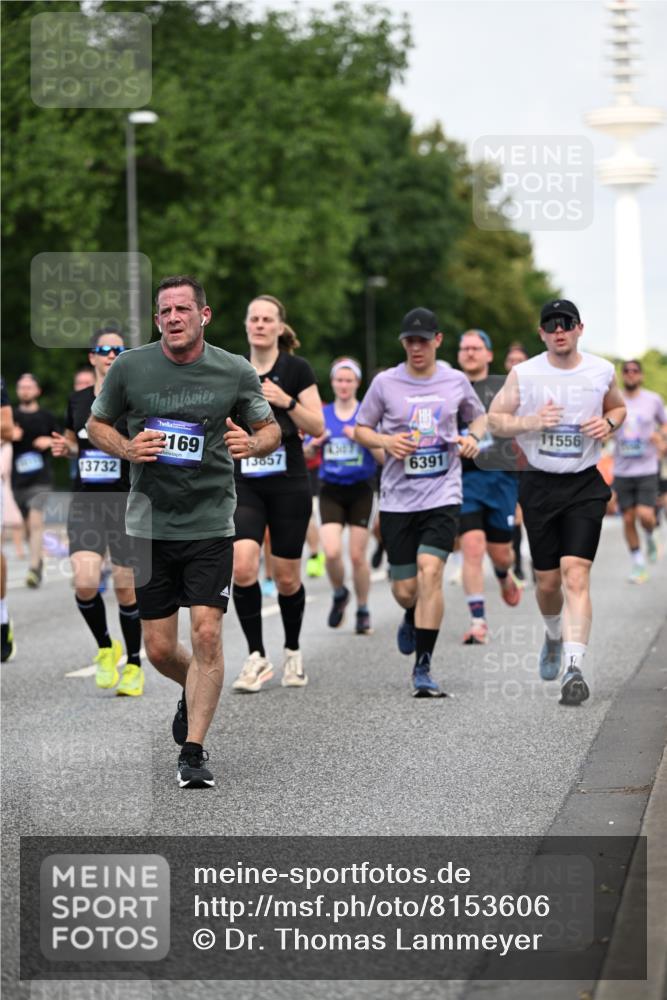 29.06.2025 - hella hamburg halbmarathon Dr. Thomas Lammeyer http://msf.ph/oto/8153606 29.06.2025 10:07:44 Kennedybrücke 1114, 1885, 2594, 2683, 2759, 3001, 4307, 4511, 4587, 5384, 5396, 5464, 5613, 6217, 6391, 6453, 7006, 7277, 7278, 7279, 7306, 7935, 8469, 8614, 9453, 9554, 10389, 11402 meine-sportfotos.de
