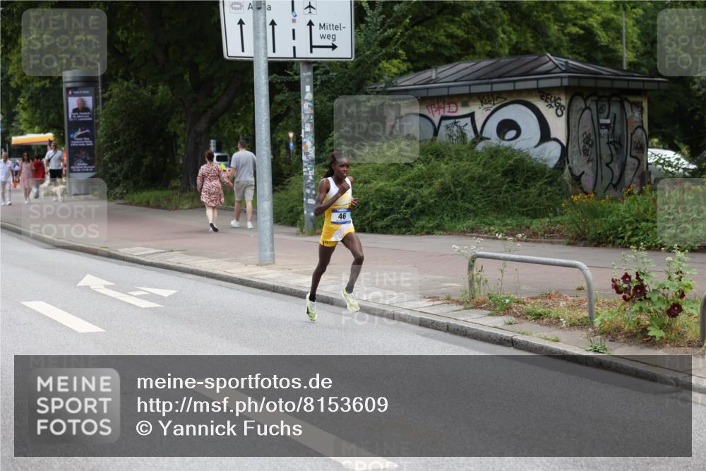 29.06.2025 - hella hamburg halbmarathon Yannick Fuchs http://msf.ph/oto/8153609 29.06.2025 10:07:05 20KM 46, 17888 meine-sportfotos.de