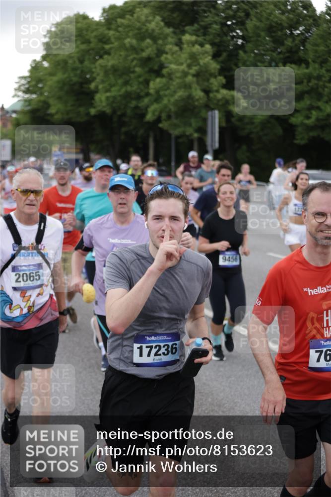 29.06.2025 - hella hamburg halbmarathon Jannik Wohlers http://msf.ph/oto/8153623 29.06.2025 10:53:09 Lombardsbrücke 1340, 1709, 1900, 1906, 1984, 2065, 2429, 3226, 4595, 5562, 5815, 5857, 6041, 6044, 6306, 6913, 6996, 7039, 7068, 7537, 7611, 7876, 7890, 8189, 8212, 8515, 8906, 9077, 9456, 9531, 9685, 9785, 10175, 11489, 11914, 12068, 12082, 12259, 12280, 12459, 13072, 13316, 13351, 14065, 14419, 14927, 15118, 15292, 15498, 15804, 15821, 15822, 16979, 17236, 17709, 18057, 18059, 18079, 18083, 18144, 18523, 18532, 18593, 18609 meine-sportfotos.de