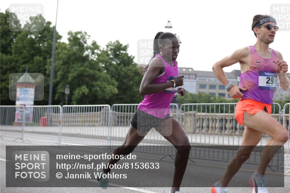 29.06.2025 - hella hamburg halbmarathon Jannik Wohlers http://msf.ph/oto/8153633 29.06.2025 09:34:41 Lombardsbrücke 29, 43, 46, 48 meine-sportfotos.de