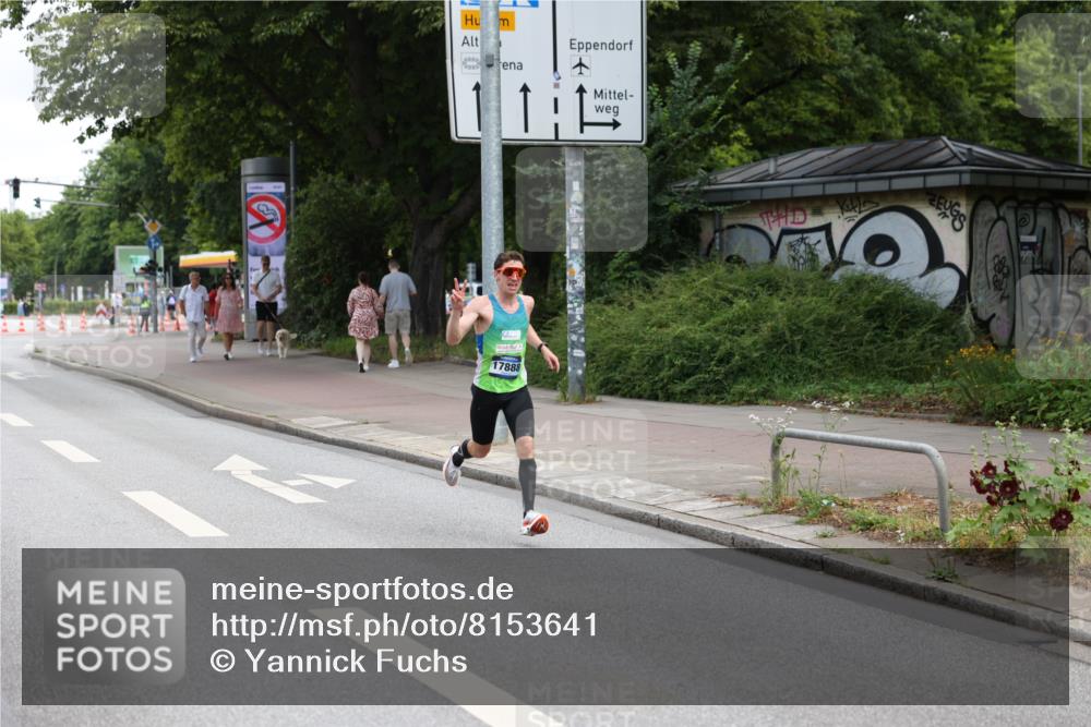 29.06.2025 - hella hamburg halbmarathon Yannick Fuchs http://msf.ph/oto/8153641 29.06.2025 10:07:11 20KM 17888 meine-sportfotos.de