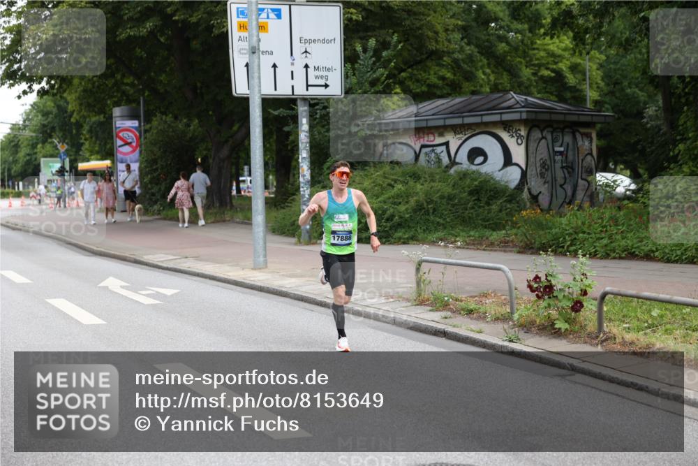 29.06.2025 - hella hamburg halbmarathon Yannick Fuchs http://msf.ph/oto/8153649 29.06.2025 10:07:11 20KM 17888 meine-sportfotos.de