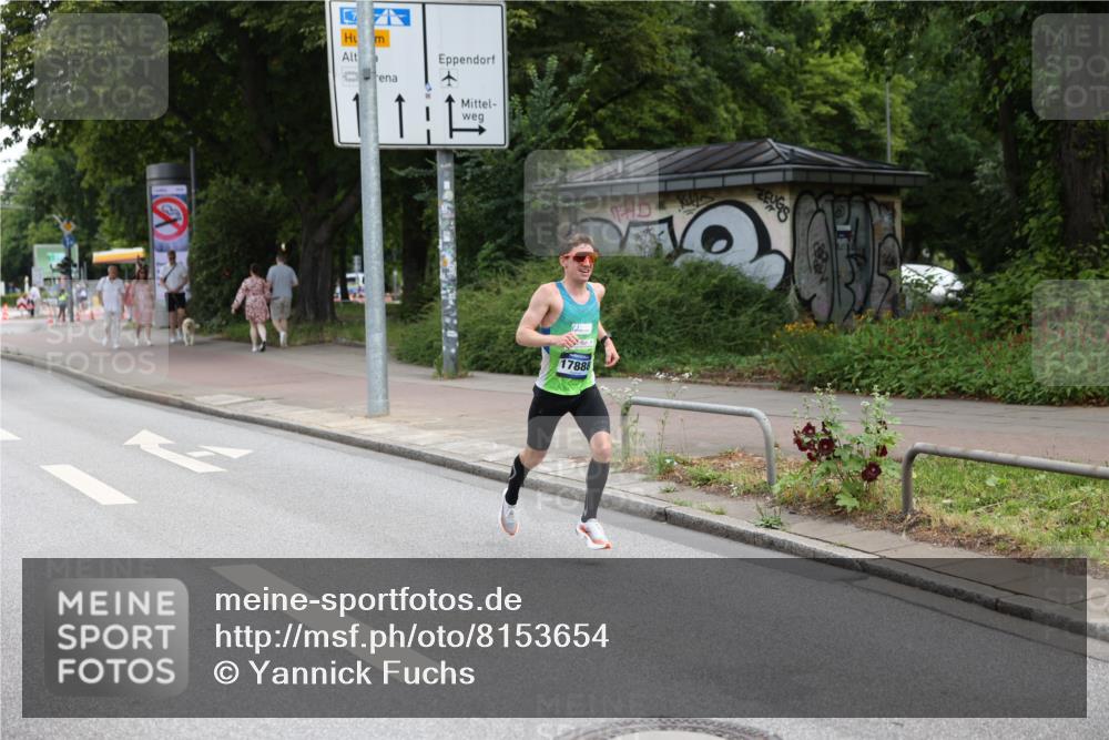 29.06.2025 - hella hamburg halbmarathon Yannick Fuchs http://msf.ph/oto/8153654 29.06.2025 10:07:11 20KM 17888 meine-sportfotos.de
