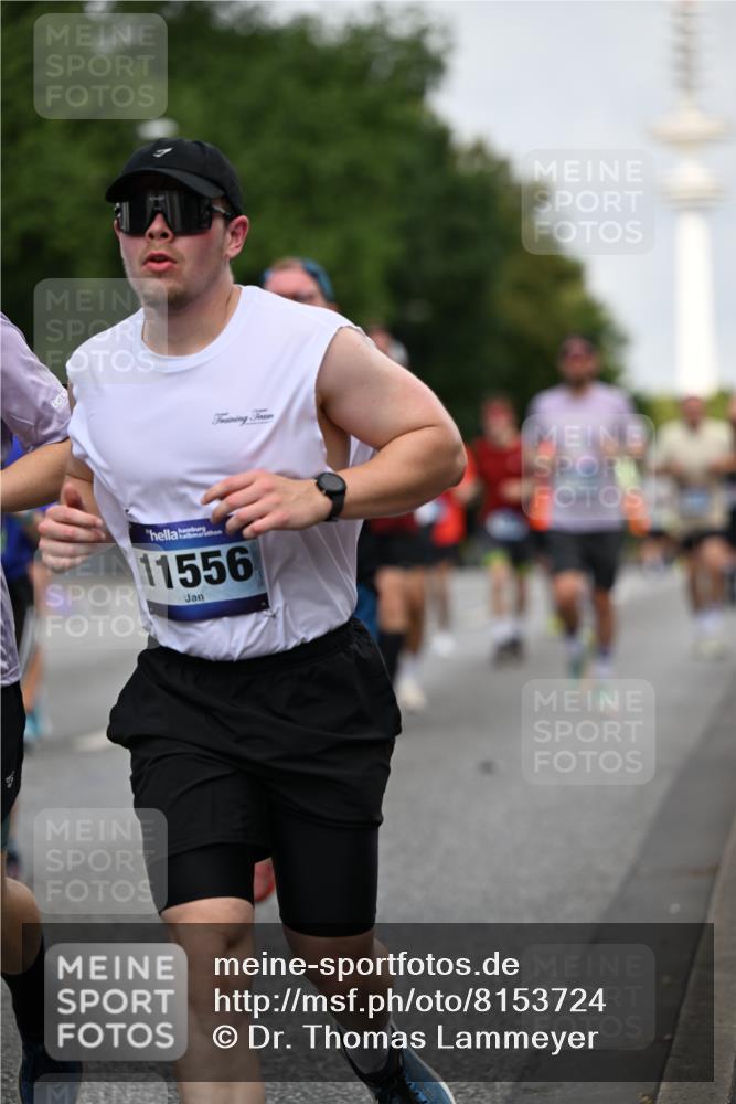 29.06.2025 - hella hamburg halbmarathon Dr. Thomas Lammeyer http://msf.ph/oto/8153724 29.06.2025 10:07:48 Kennedybrücke 1885, 2594, 2683, 2759, 3001, 4095, 4307, 4511, 4587, 5384, 5396, 5464, 5613, 6217, 6391, 6453, 7006, 7277, 7278, 7279, 7306, 7935, 8469, 8484, 8614, 9453, 9899, 10389, 11402 meine-sportfotos.de