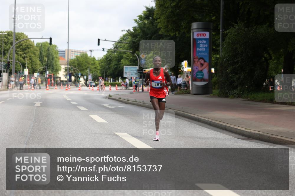 29.06.2025 - hella hamburg halbmarathon Yannick Fuchs http://msf.ph/oto/8153737 29.06.2025 10:08:06 20KM 28, 36, 39, 47 meine-sportfotos.de