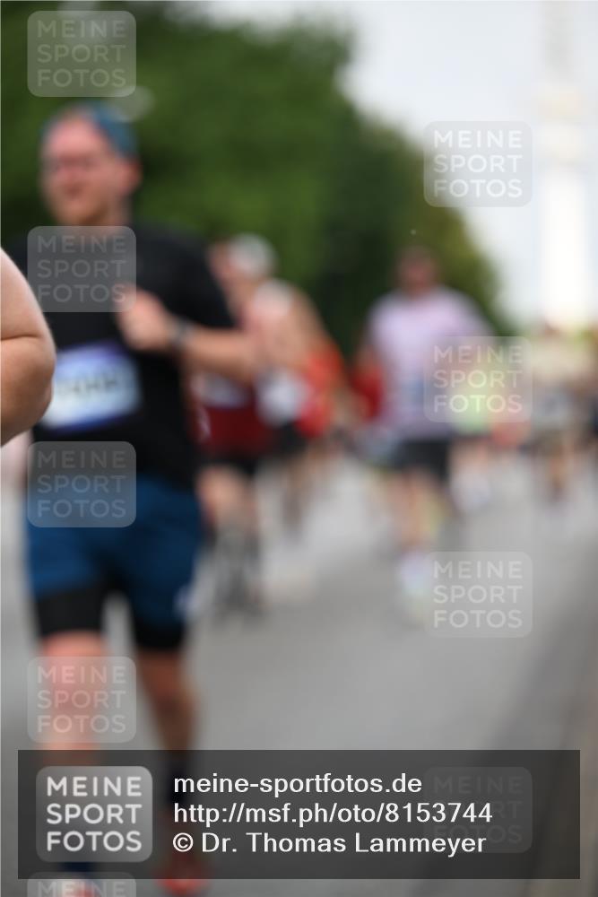 29.06.2025 - hella hamburg halbmarathon Dr. Thomas Lammeyer http://msf.ph/oto/8153744 29.06.2025 10:07:49 Kennedybrücke 1885, 2594, 2683, 2759, 4095, 4307, 4511, 4587, 5384, 5396, 5464, 5613, 6391, 6453, 7006, 7277, 7278, 7279, 7306, 7935, 8469, 8484, 8614, 9453, 9899, 10389, 11402 meine-sportfotos.de