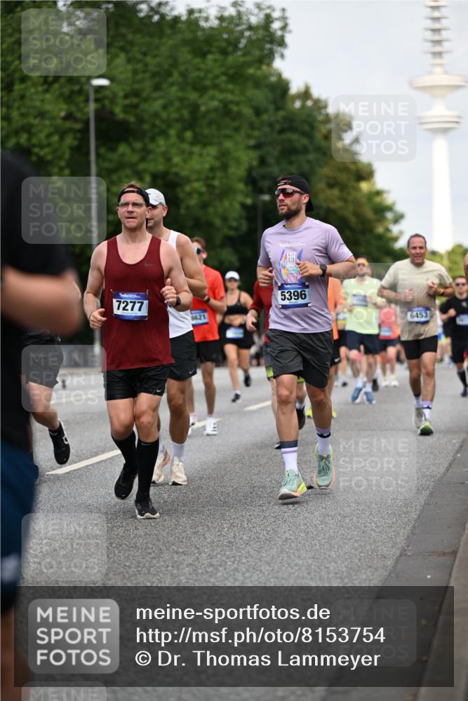 29.06.2025 - hella hamburg halbmarathon Dr. Thomas Lammeyer http://msf.ph/oto/8153754 29.06.2025 10:07:49 Kennedybrücke 1885, 2594, 2683, 2759, 4095, 4307, 4511, 4587, 5384, 5396, 5464, 5613, 6391, 6453, 7006, 7277, 7278, 7279, 7306, 7935, 8469, 8484, 8614, 9453, 9899, 10389, 11402 meine-sportfotos.de