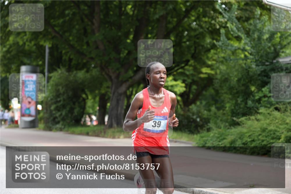29.06.2025 - hella hamburg halbmarathon Yannick Fuchs http://msf.ph/oto/8153757 29.06.2025 10:08:07 20KM 28, 36, 39, 47 meine-sportfotos.de