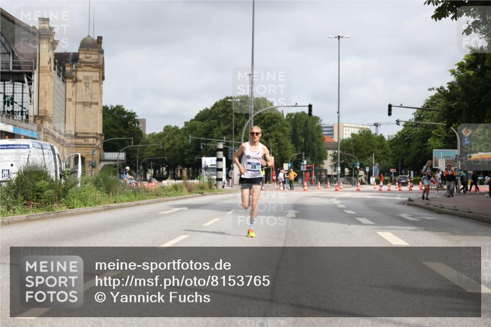 29.06.2025 - hella hamburg halbmarathon Yannick Fuchs http://msf.ph/oto/8153765 29.06.2025 10:08:28 20KM 28 meine-sportfotos.de