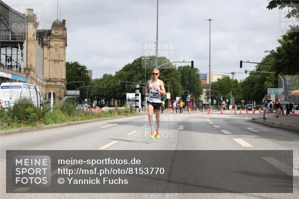 29.06.2025 - hella hamburg halbmarathon Yannick Fuchs http://msf.ph/oto/8153770 29.06.2025 10:08:28 20KM 28 meine-sportfotos.de