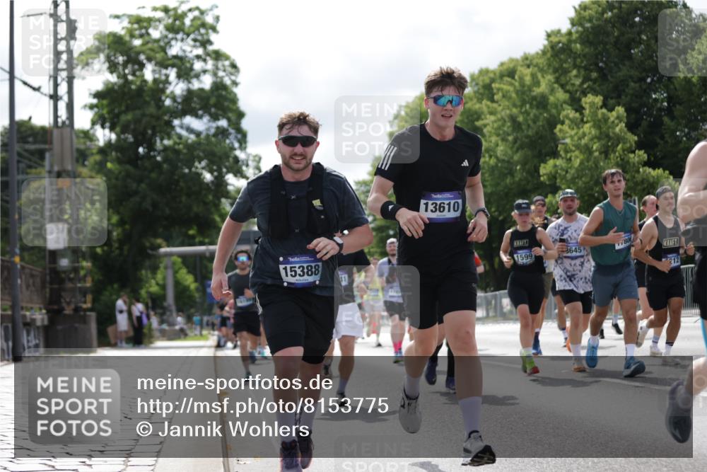 29.06.2025 - hella hamburg halbmarathon Jannik Wohlers http://msf.ph/oto/8153775 29.06.2025 10:15:56 Lombardsbrücke 1212, 1244, 1599, 2803, 2835, 3030, 3134, 3648, 4583, 4637, 5294, 6024, 7753, 8274, 8597, 8645, 8847, 9601, 9628, 9802, 9810, 9881, 10107, 10139, 10141, 10183, 10292, 10844, 10990, 11344, 11345, 11752, 12572, 13215, 13220, 13610, 13727, 15332, 15388, 15487, 15724, 16199, 16456, 16607, 16921, 17422, 17592, 17694, 17806, 17854, 17942, 18735 meine-sportfotos.de