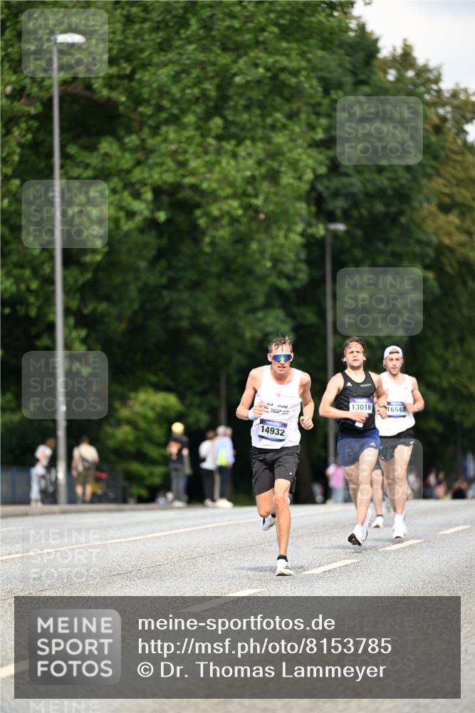 29.06.2025 - hella hamburg halbmarathon Dr. Thomas Lammeyer http://msf.ph/oto/8153785 29.06.2025 09:42:21 Kennedybrücke 4524, 6699, 11342 meine-sportfotos.de