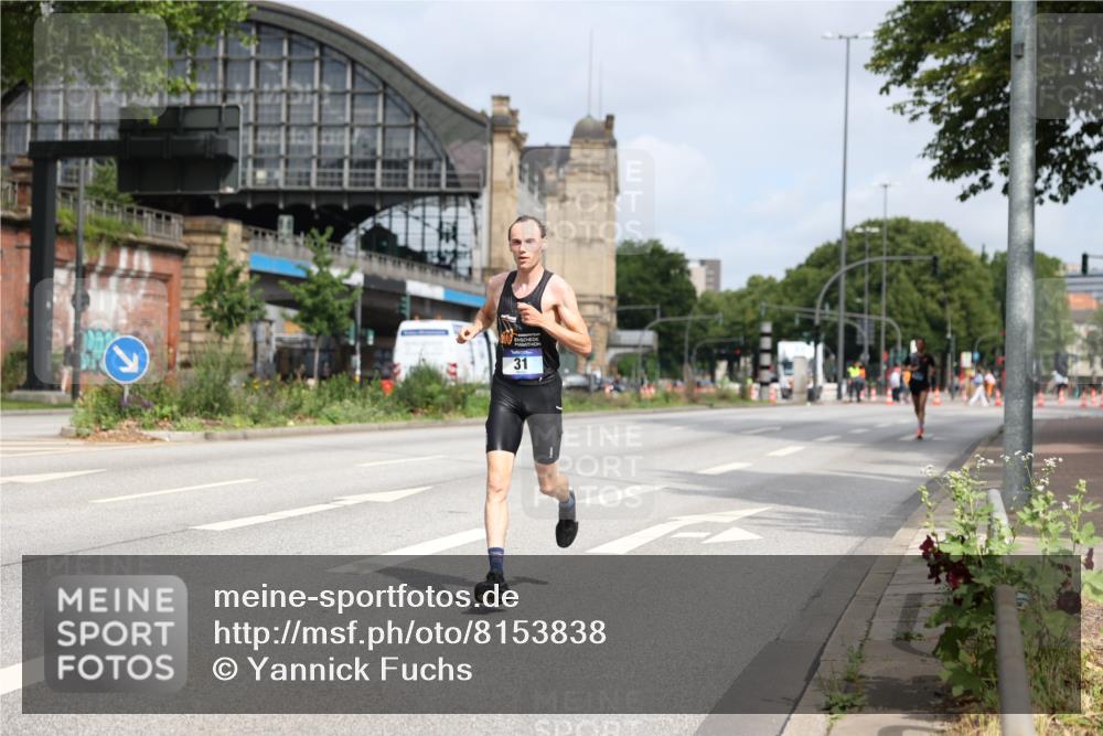 29.06.2025 - hella hamburg halbmarathon Yannick Fuchs http://msf.ph/oto/8153838 29.06.2025 10:10:12 20KM 31, 19227 meine-sportfotos.de