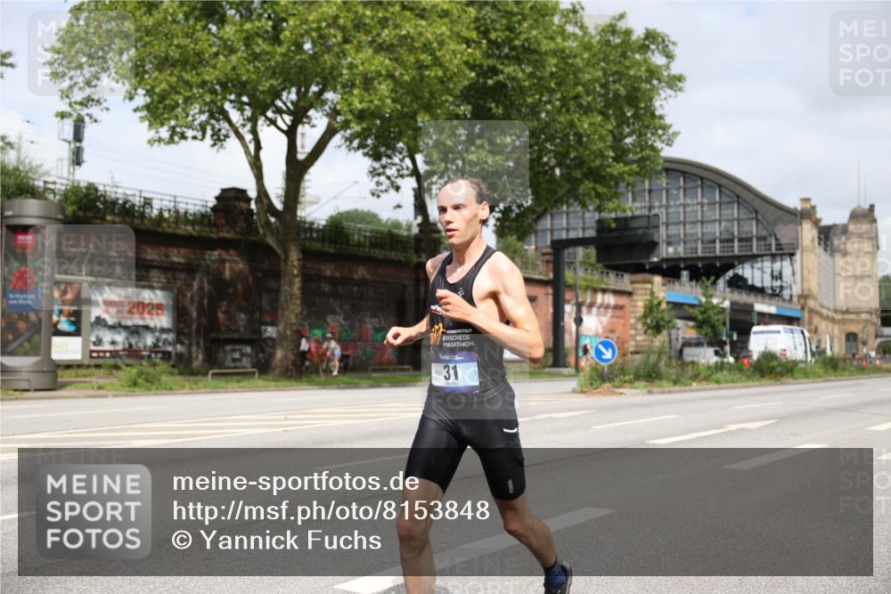 29.06.2025 - hella hamburg halbmarathon Yannick Fuchs http://msf.ph/oto/8153848 29.06.2025 10:10:13 20KM 31, 19227 meine-sportfotos.de