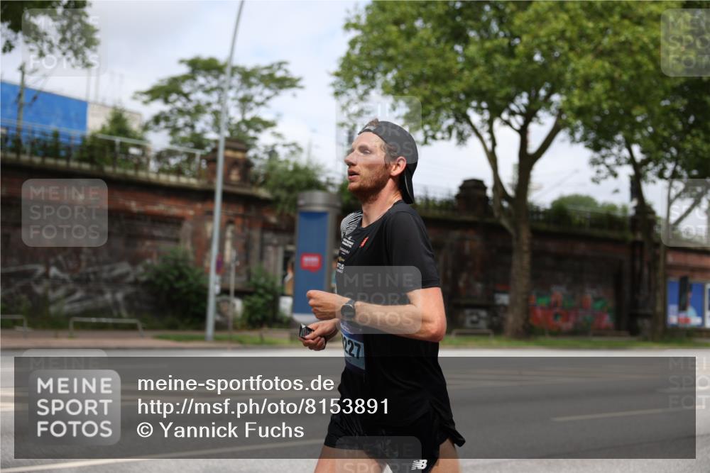 29.06.2025 - hella hamburg halbmarathon Yannick Fuchs http://msf.ph/oto/8153891 29.06.2025 10:10:19 20KM 19227 meine-sportfotos.de