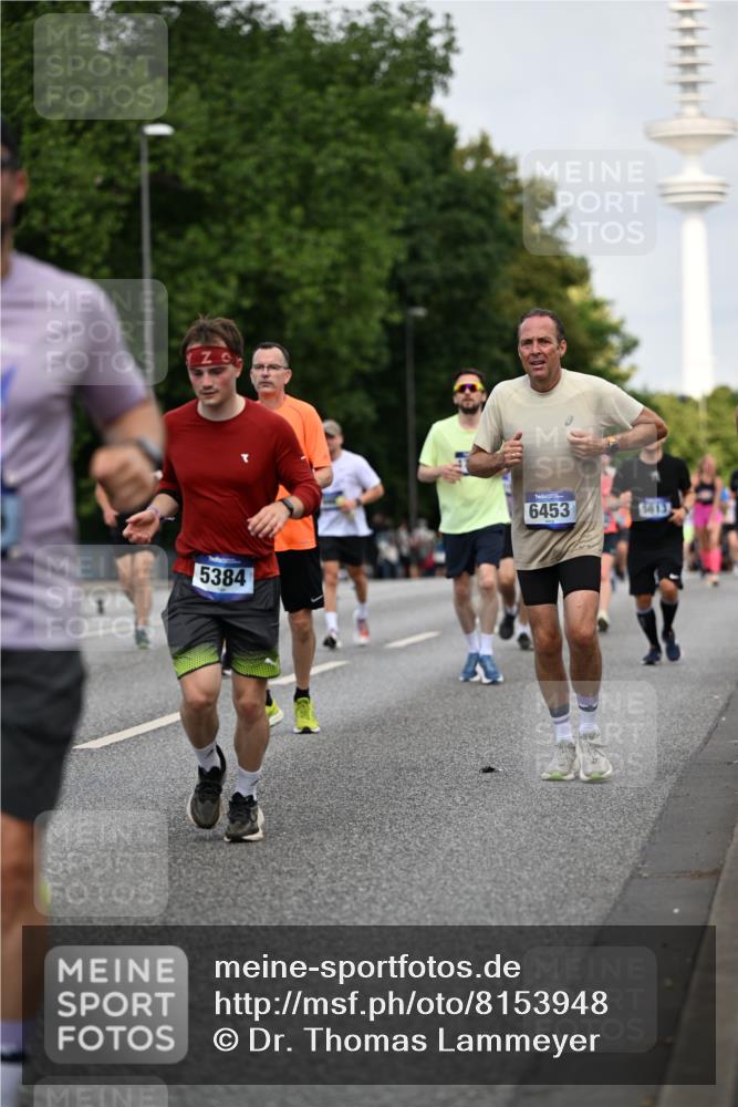29.06.2025 - hella hamburg halbmarathon Dr. Thomas Lammeyer http://msf.ph/oto/8153948 29.06.2025 10:07:52 Kennedybrücke 1450, 1885, 2594, 2683, 2759, 4095, 4307, 4511, 4587, 5058, 5384, 5396, 5464, 5613, 6142, 6391, 6453, 7006, 7277, 7278, 7279, 7306, 7935, 8421, 8422, 8423, 8469, 8484, 9453, 9899, 10389, 11402 meine-sportfotos.de