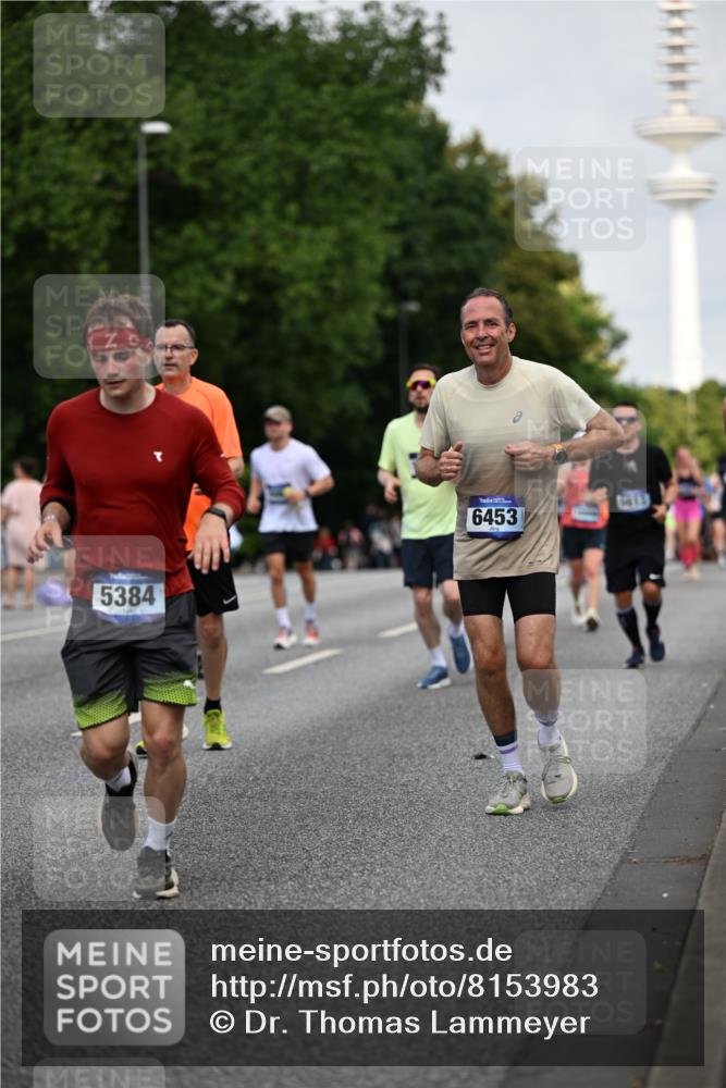29.06.2025 - hella hamburg halbmarathon Dr. Thomas Lammeyer http://msf.ph/oto/8153983 29.06.2025 10:07:53 Kennedybrücke 1450, 1885, 2594, 2683, 2759, 4095, 4307, 4511, 4587, 5058, 5384, 5396, 5464, 5613, 6142, 6391, 6453, 7006, 7277, 7278, 7279, 7306, 7935, 8177, 8421, 8422, 8423, 8469, 8484, 9453, 9899, 10389, 11402 meine-sportfotos.de
