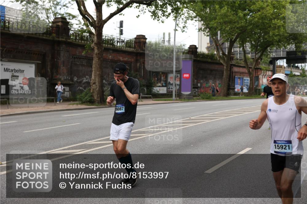 29.06.2025 - hella hamburg halbmarathon Yannick Fuchs http://msf.ph/oto/8153997 29.06.2025 10:37:49 20KM 3109, 3116, 3124, 3697, 3928, 4080, 4318, 6495, 7026, 7185, 7508, 7635, 8664, 9114, 10099, 10237, 10251, 10493, 11177, 11778, 12153, 12623, 12657, 12723, 12776, 13398, 13807, 13897, 14201, 14210, 14484, 14849, 15706, 15921, 16314, 16338, 16997, 17391, 17403, 18274, 18449, 18775, 19009, 19038, 19051, 19229 meine-sportfotos.de