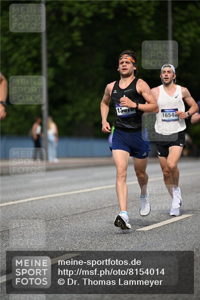 29.06.2025 - hella hamburg halbmarathon Dr. Thomas Lammeyer http://msf.ph/oto/8154014 29.06.2025 09:42:25 Kennedybrücke 4524, 6699, 11342 meine-sportfotos.de