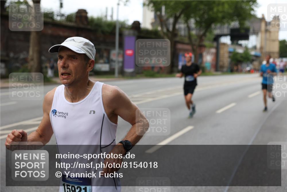 29.06.2025 - hella hamburg halbmarathon Yannick Fuchs http://msf.ph/oto/8154018 29.06.2025 10:37:50 20KM 3109, 3116, 3124, 3146, 3437, 3697, 3928, 4080, 4318, 6495, 7026, 7185, 7508, 7635, 8664, 9114, 10099, 10237, 10251, 10493, 11177, 11778, 12153, 12623, 12657, 12723, 12776, 13348, 13398, 13807, 13897, 14201, 14210, 14484, 14849, 15706, 15921, 16314, 16338, 16997, 17391, 17403, 18274, 18449, 18775, 19009, 19038, 19051, 19090, 19229 meine-sportfotos.de