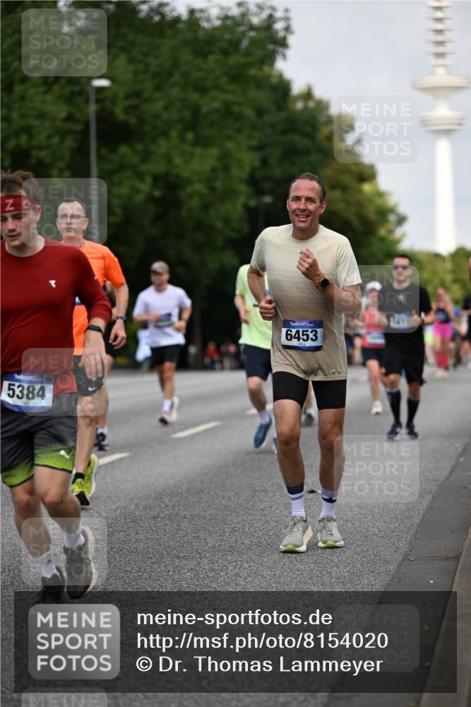 29.06.2025 - hella hamburg halbmarathon Dr. Thomas Lammeyer http://msf.ph/oto/8154020 29.06.2025 10:07:53 Kennedybrücke 1450, 1885, 2594, 2683, 2759, 4095, 4307, 4511, 4587, 5058, 5384, 5396, 5464, 5613, 6142, 6391, 6453, 7006, 7277, 7278, 7279, 7306, 7935, 8177, 8421, 8422, 8423, 8469, 8484, 9453, 9899, 10389, 11402 meine-sportfotos.de