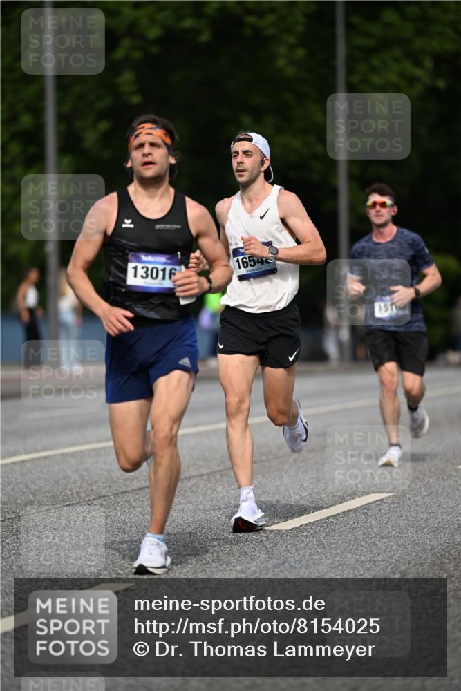 29.06.2025 - hella hamburg halbmarathon Dr. Thomas Lammeyer http://msf.ph/oto/8154025 29.06.2025 09:42:26 Kennedybrücke 51, 4524, 6699, 11342 meine-sportfotos.de